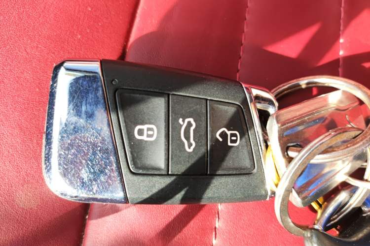 Used MG HS 2019 30T Automatic 2WD Trophy Supreme Edition China VI Standard Vehicle Key