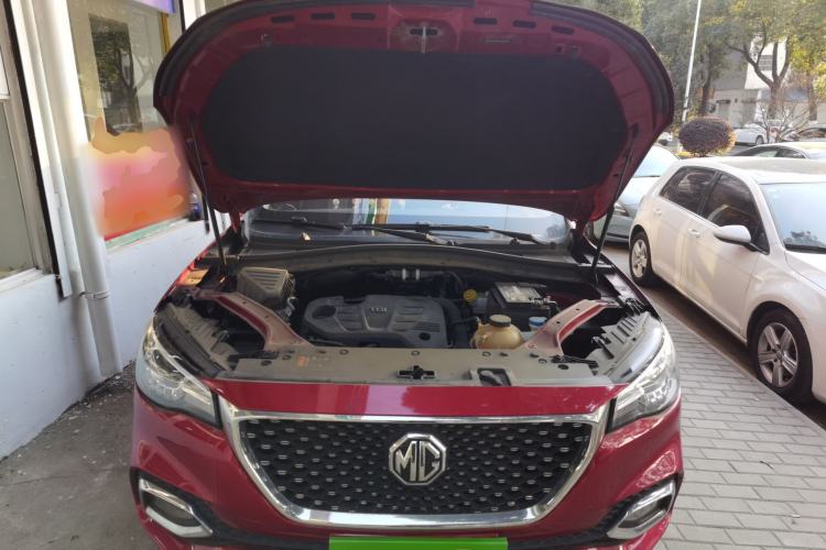 Used MG HS 2020 20T Automatic Two-Wheel Drive Ultra-Luxury Version China VI Standard Engine Bay