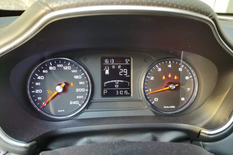 Used MG HS 2020 20T Automatic Two-Wheel Drive Ultra-Luxury Version China VI Standard Instrument Cluster
