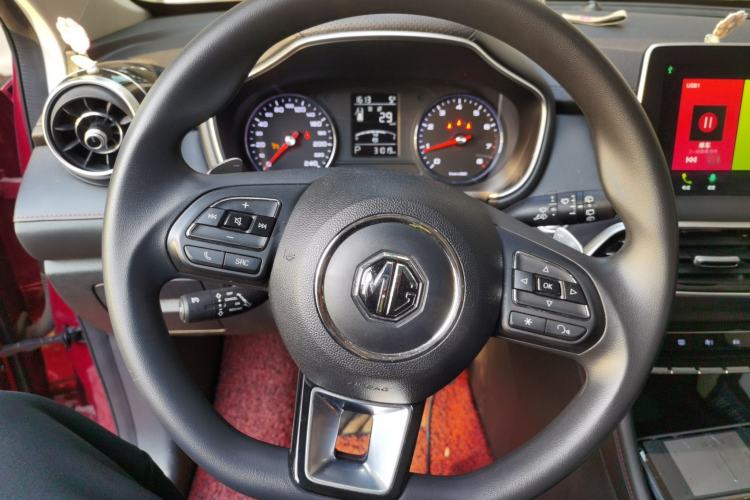 Used MG HS 2020 20T Automatic Two-Wheel Drive Ultra-Luxury Version China VI Standard Steering Wheel