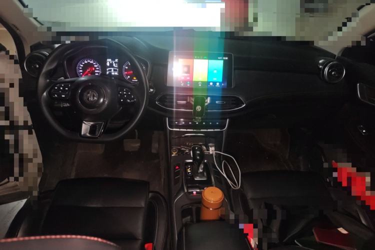 Used MG HS 2020 20T Automatic Two-Wheel Drive Ultra-Luxury Version China VI Standard Center Console