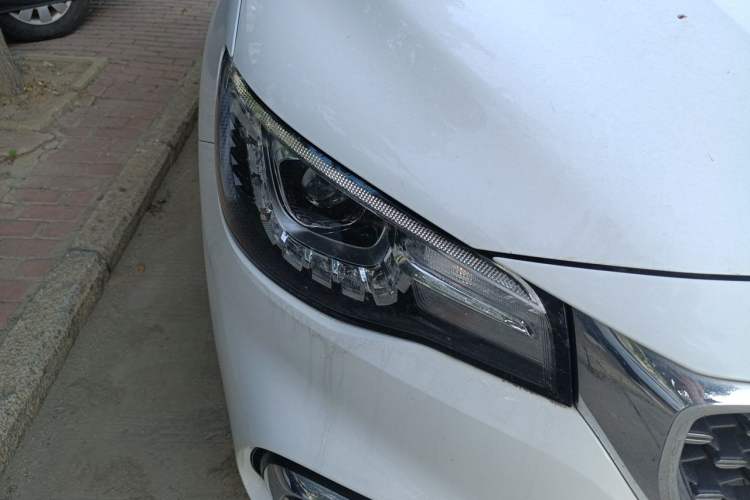 Used MG HS 2020 20T Automatic Two-Wheel Drive Ultra-Luxury Version China VI Standard Right Front Headlight