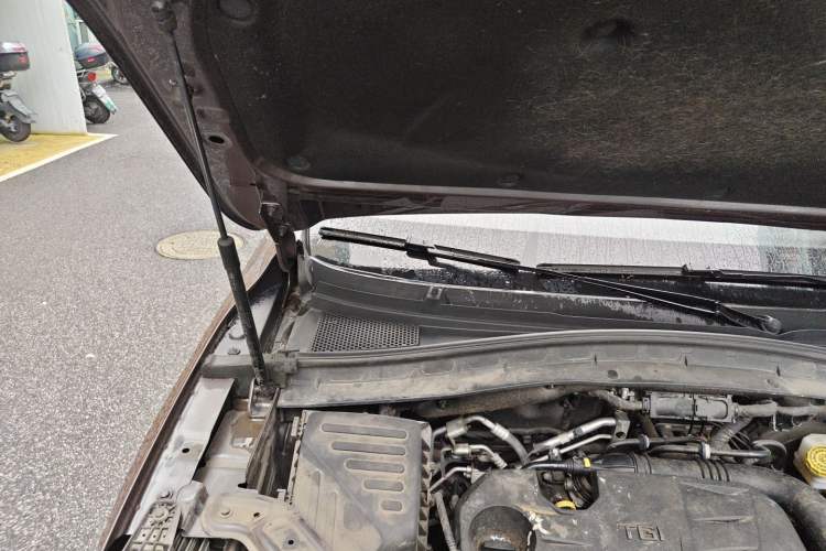 Used MG HS New Energy 2020 eHS 1.5T e-Plus Engine Bay Right