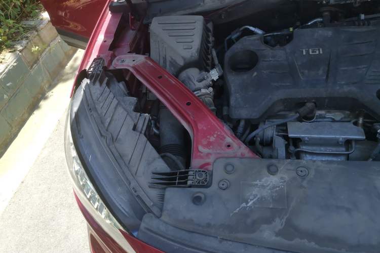 Used MG HS New Energy 2020 eHS 1.5T e-Trophy Engine Bay Right