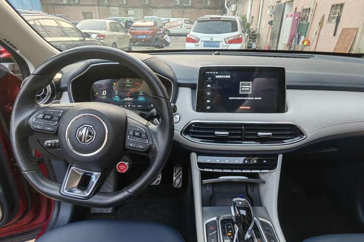 Used MG HS New Energy 2020 eHS 1.5T e-Trophy Interior 9