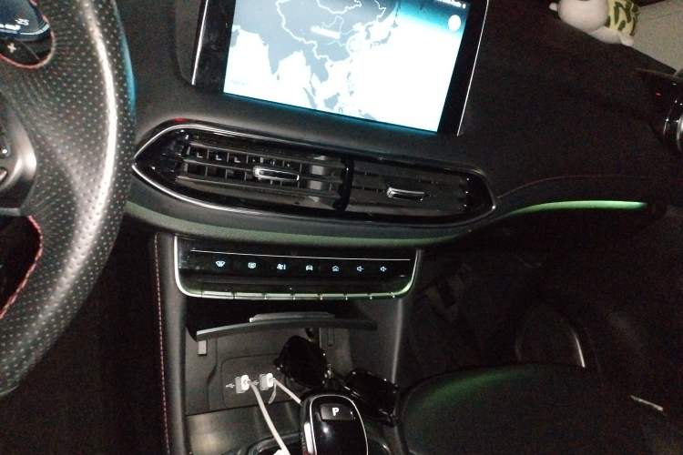 Used MG HS New Energy 2020 eHS 1.5T e-Pro Audio And AC Panel