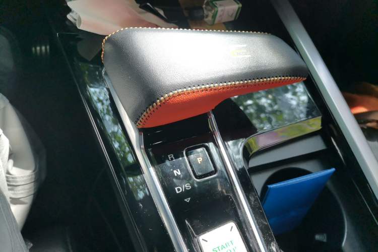 Used MG ONE 2022 α-Smart Sports Series 1.5T Standard Edition Gear Lever