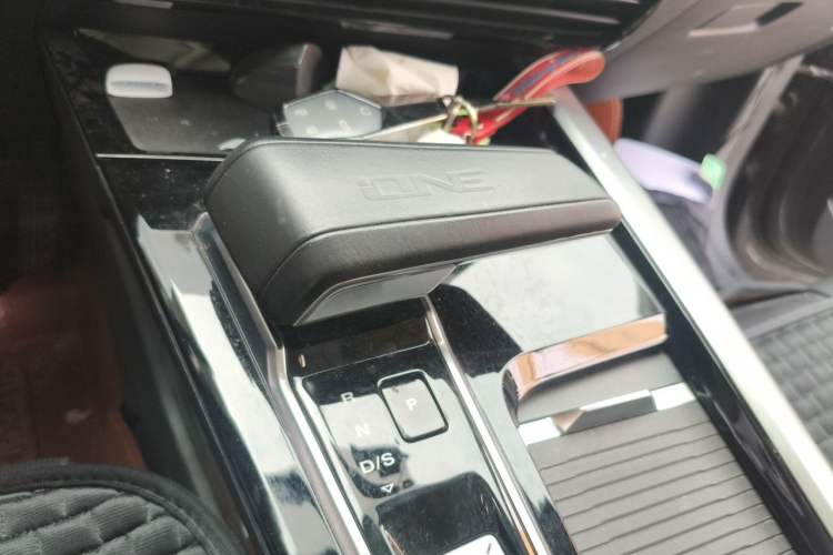 Used MG ONE 2022 β-Comfortable Living Series 1.5T Fully Satisfying Version 1078 Gear Lever