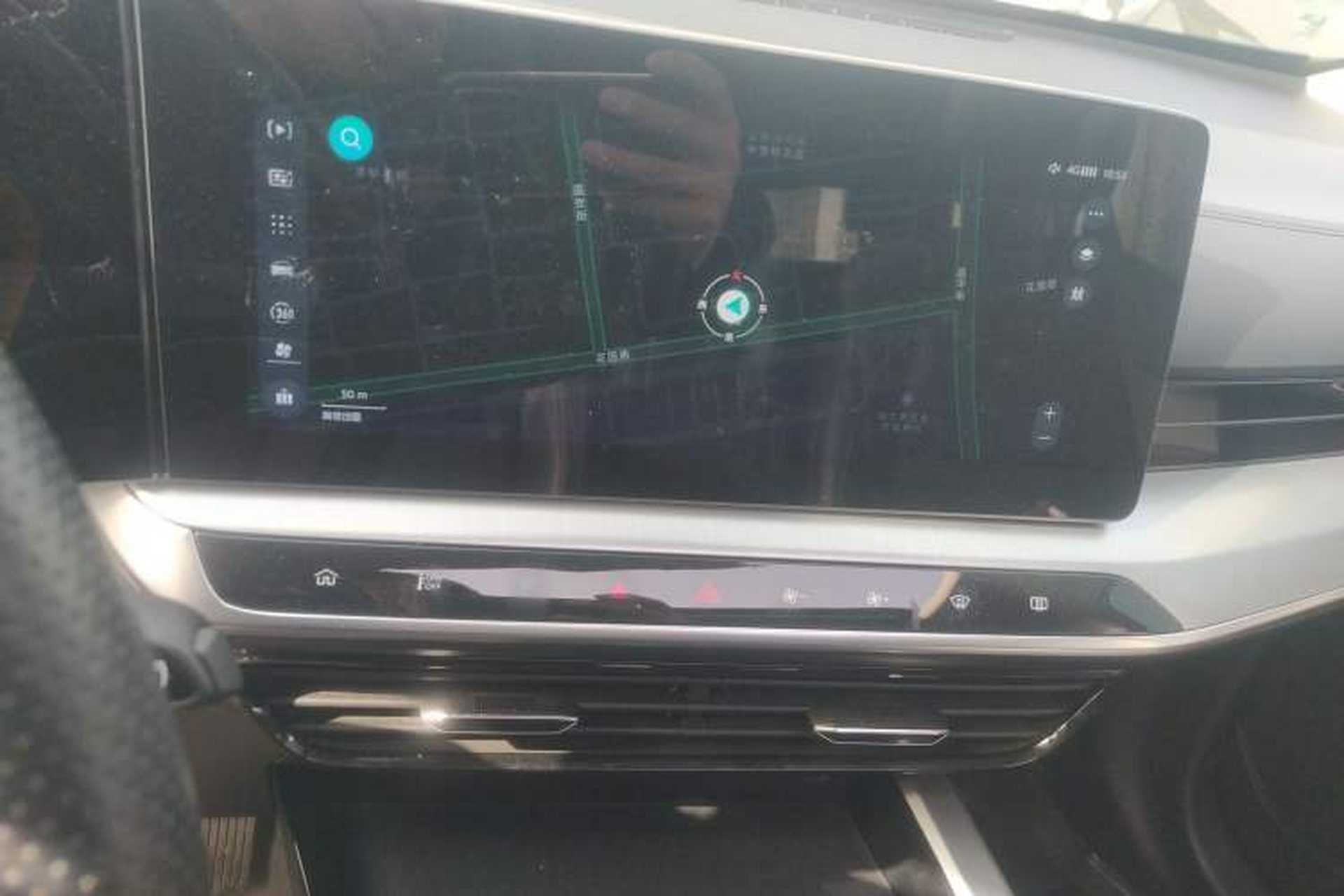 Used MG ONE 2022 β-Comfortable Living Series 1.5T Fully Satisfying Version 1128 Audio And AC Panel