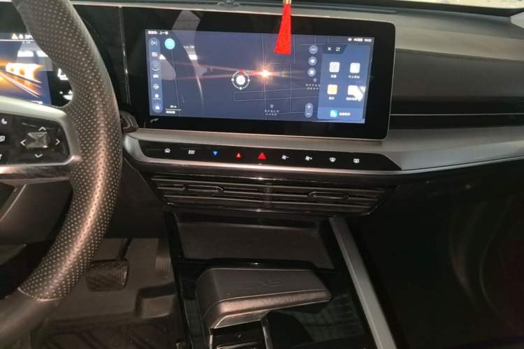 Used MG ONE 2022 α-Smart Sports Series 1.5T Entry-Level Model Audio And AC Panel