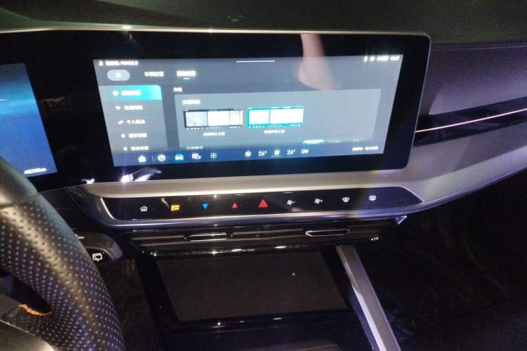Used MG ONE 2022 α-Smart Sports Series 1.5T Advanced Edition Audio And AC Panel