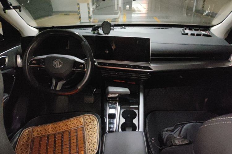 Used MG ONE 2022 β-Comfortable Living Series 1.5T Fully Satisfying Version 1078 Center Console