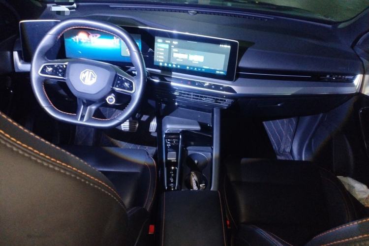 Used MG ONE 2022 α-Smart Sports Series 1.5T Advanced Edition Center Console