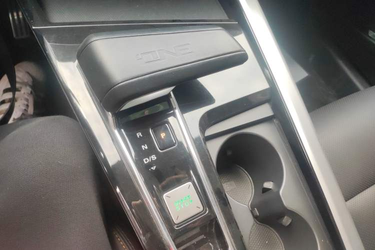 Used MG ONE 2022 α-Smart Sports Series 1.5T Advanced Edition Gear Lever