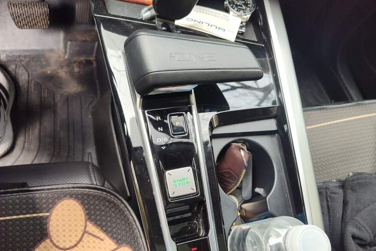 Used MG ONE 2022 β-Comfortable Living Series 1.5T Fully Satisfying Version 1078 Gear Lever