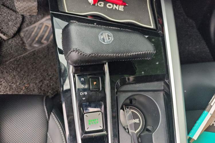 Used MG ONE 2022 β-Comfortable Living Series 1.5T Fully Satisfying Version 1078 Gear Lever