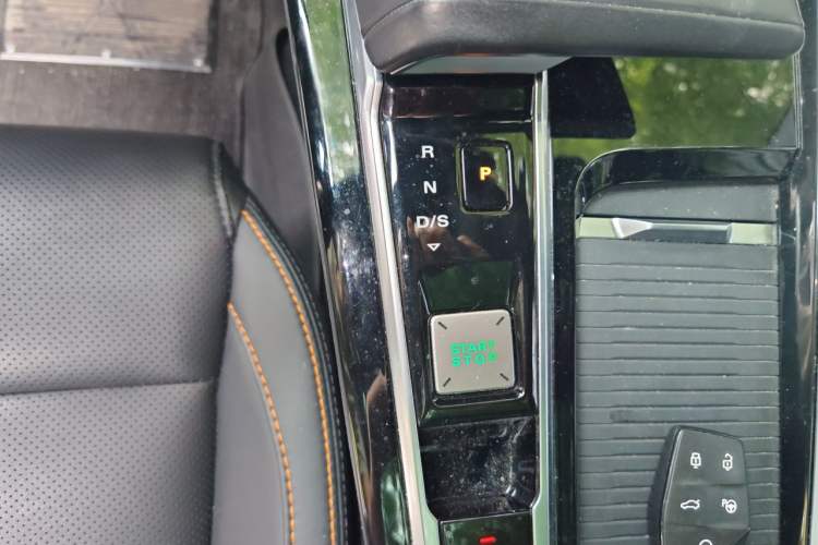 Used MG ONE 2022 α-Smart Sports Series 1.5T Advanced Edition Gear Lever