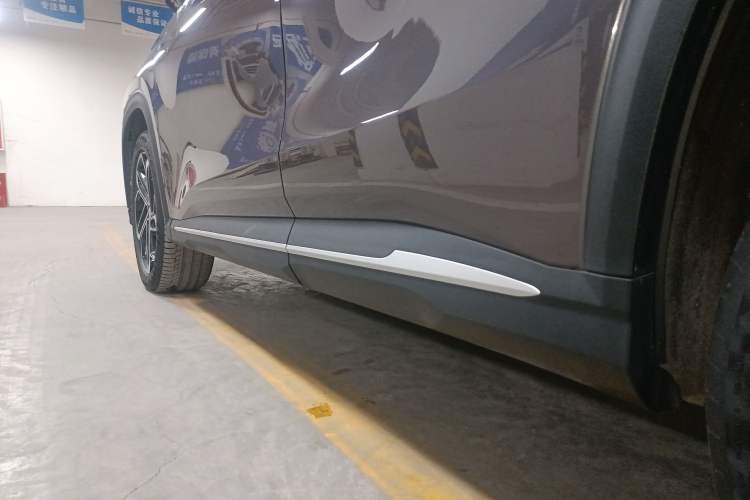 Used MG ONE 2022 β-Comfortable Living Series 1.5T Fully Satisfying Version 1128 Left Side Sill