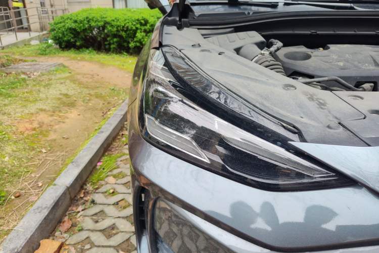 Used MG ONE 2022 β-Comfortable Living Series 1.5T Fully Satisfying Version 1078 Right Front Headlight