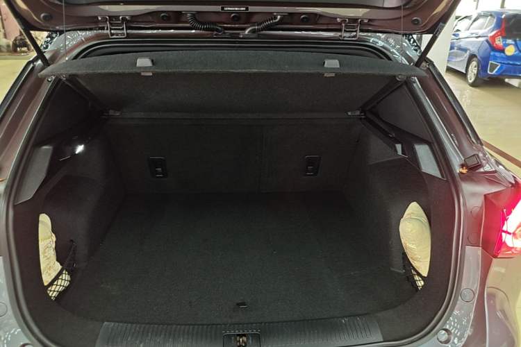 Used MG ONE 2022 α-Smart Sports Series 1.5T Standard Edition Trunk