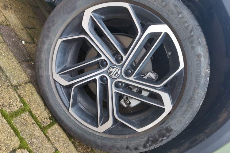 Used MG ONE 2022 β-Enjoy-Life Series 1.5T Fully Satisfying Model 1228 Right Front Wheel Hub