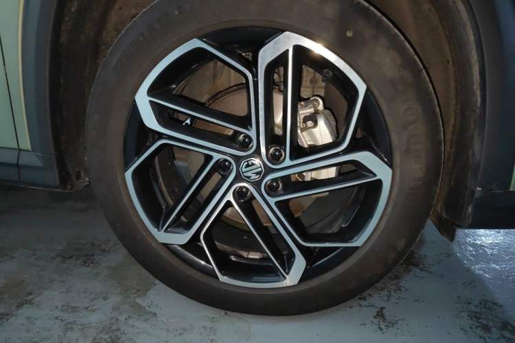 Used MG ONE 2022 β-Enjoy-Life Series 1.5T Fully Satisfying Model 1228 Right Front Wheel Hub