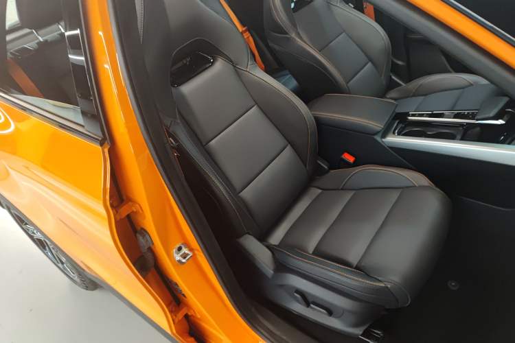 Used MG ONE 2022 α-Smart Sports Series 1.5T Advanced Edition Right Front Seat