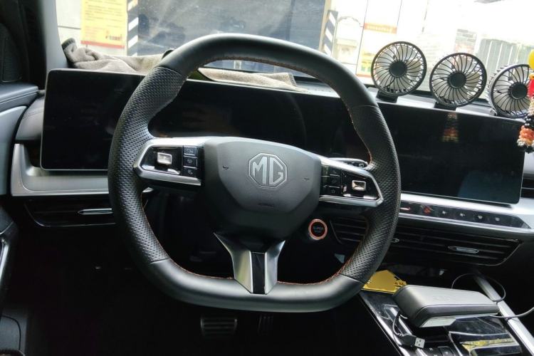 Used MG ONE 2022 α-Smart Sports Series 1.5T Standard Edition Steering Wheel