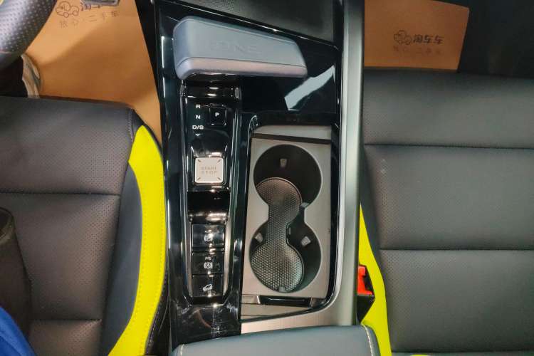 Used MG ONE 2022 α-Smart Sports Series 1.5T Advanced Edition Gear Lever