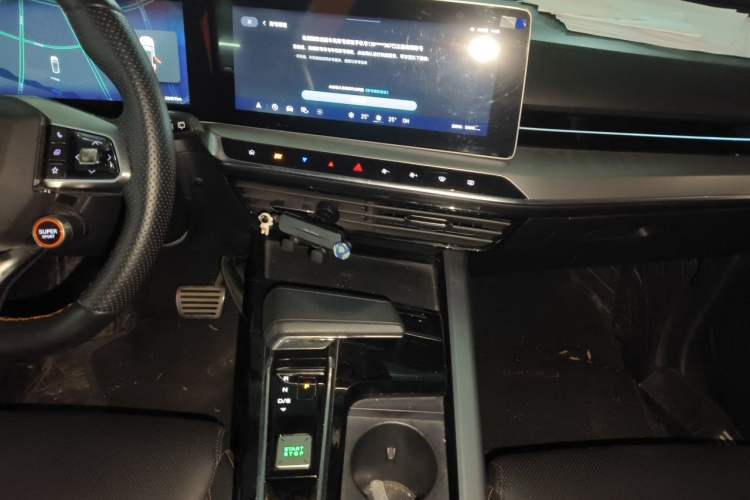 Used MG ONE 2022 α-Smart Sports Series 1.5T Standard Edition Audio And AC Panel