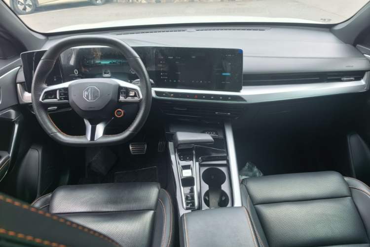 Used MG ONE 2022 α-Smart Sports Series 1.5T Standard Edition Center Console