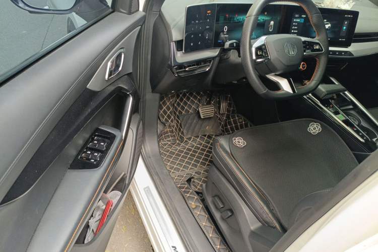 Used MG ONE 2022 α-Smart Sports Series 1.5T Standard Edition Driver Seat