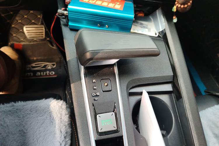 Used MG ONE 2022 α-Smart Sports Series 1.5T Advanced Edition Gear Lever