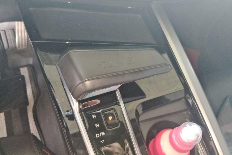 Used MG ONE 2022 α-Smart Sports Series 1.5T Standard Edition Gear Lever