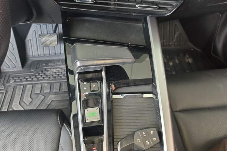 Used MG ONE 2022 β-Comfortable Living Series 1.5T Fully Satisfying Version 1078 Gear Lever
