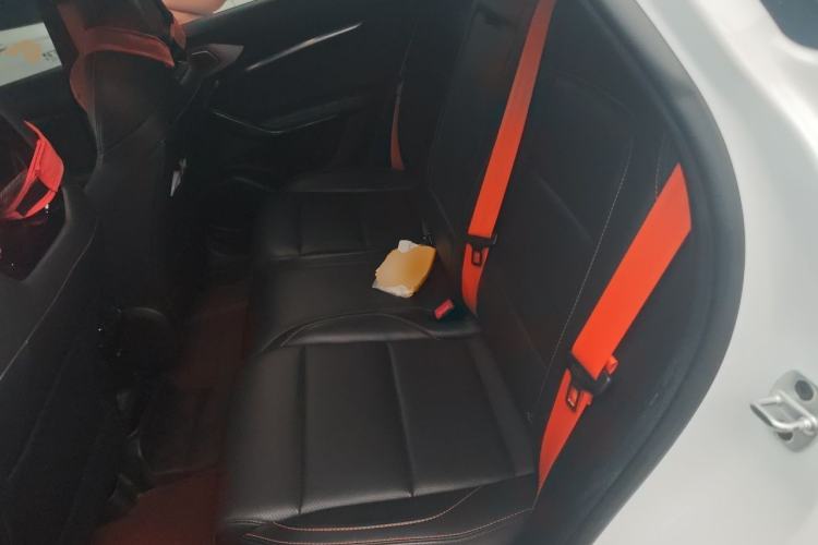 Used MG ONE 2022 α-Smart Sports Series 1.5T Standard Edition Left Rear Seat