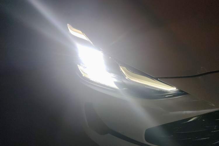 Used MG ONE 2022 α-Smart Sports Series 1.5T Advanced Edition Right Front Headlight