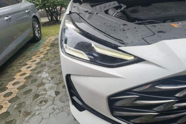 Used MG ONE 2022 β-Comfortable Living Series 1.5T Fully Satisfying Version 1078 Right Front Headlight