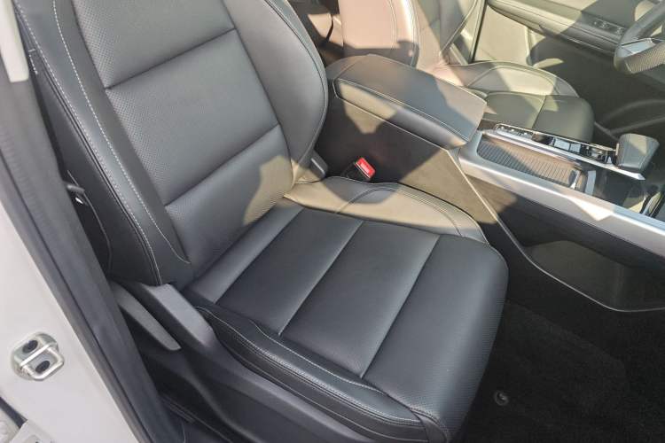 Used MG ONE 2022 β-Enjoy-Life Series 1.5T Fully Satisfying Model 1228 Right Front Seat