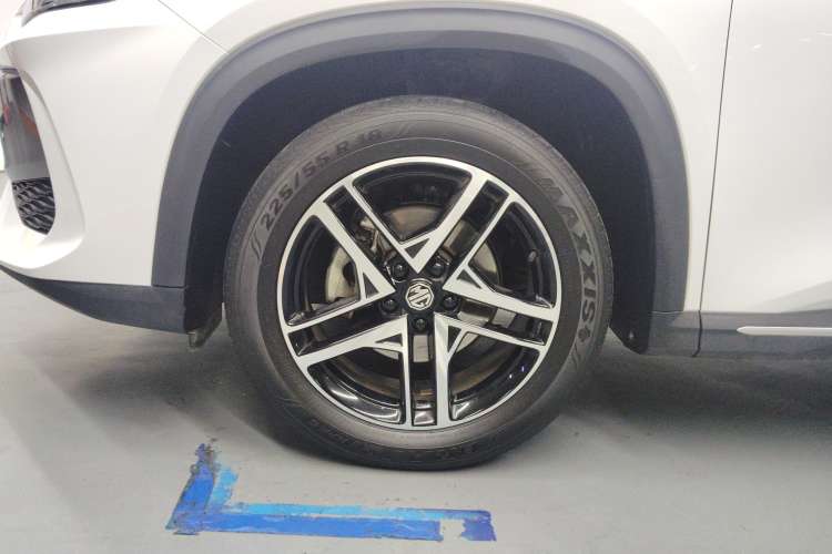 Used MG ONE 2022 β-Comfortable Living Series 1.5T Fully Satisfying Version 1078 Right Front Wheel Hub
