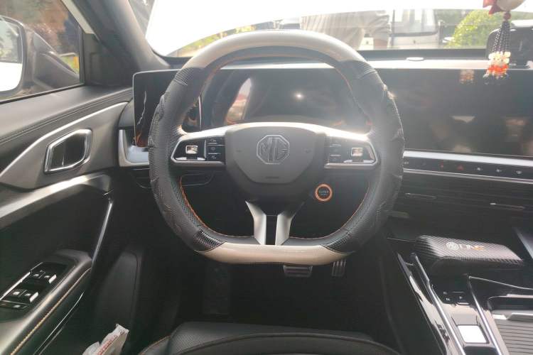 Used MG ONE 2022 α-Smart Sports Series 1.5T Standard Edition Steering Wheel