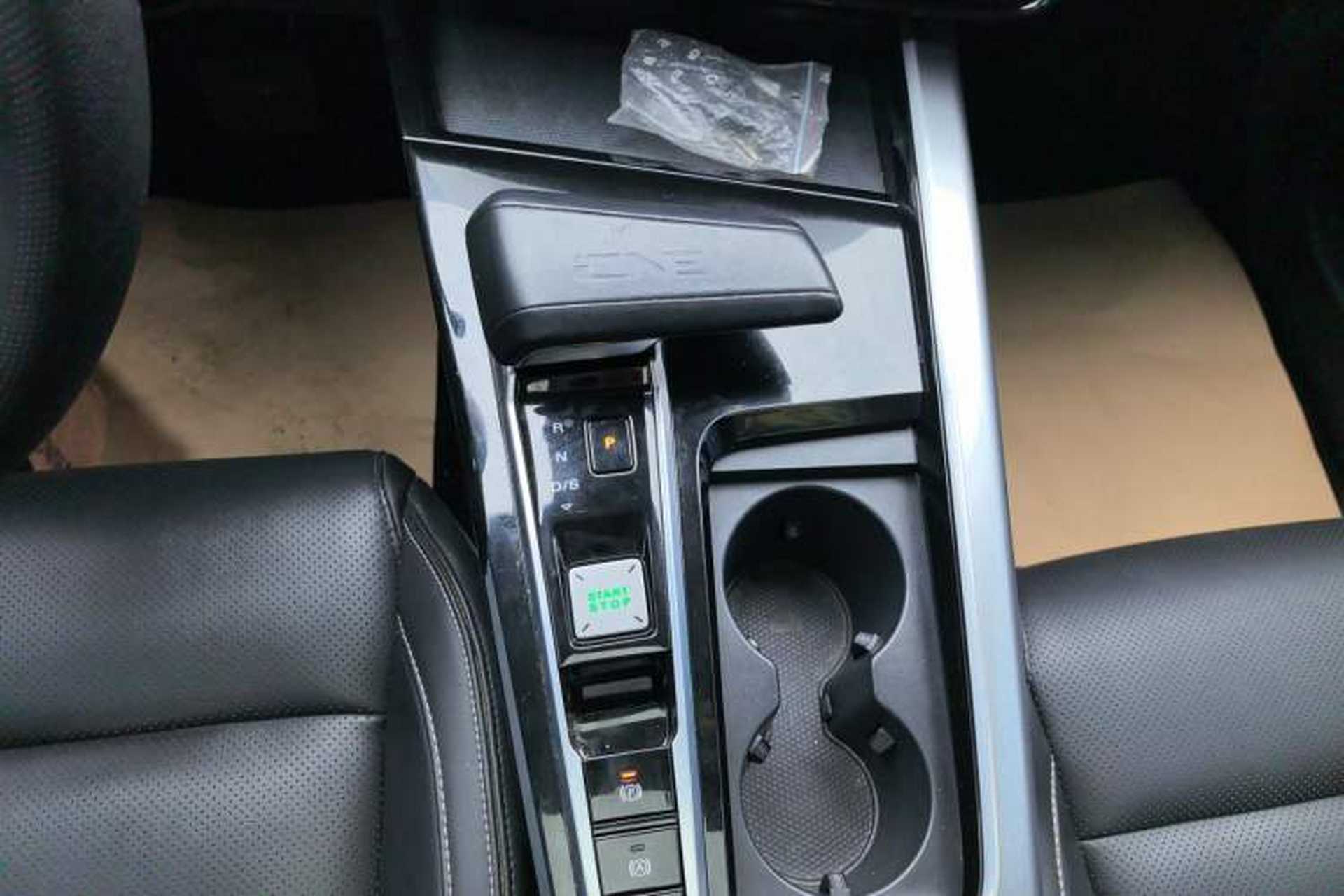 Used MG ONE 2022 β-Comfortable Living Series 1.5T Fully Satisfying Version 1128 Gear Lever
