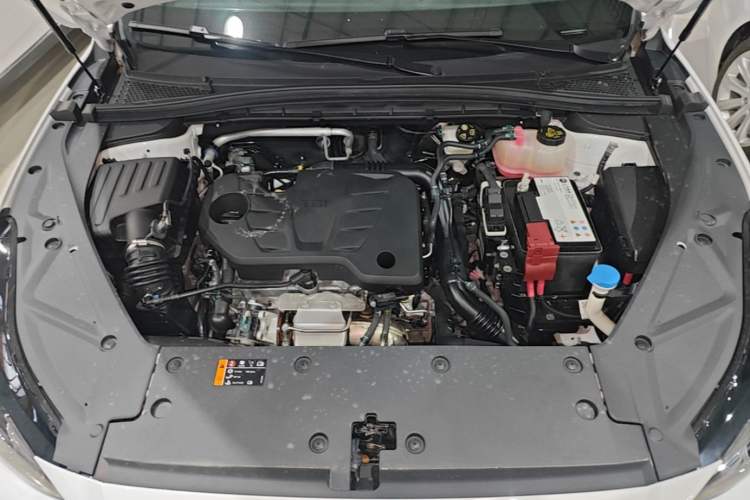 Used MG ONE 2023 1.5T Elegant Edition Engine Bay