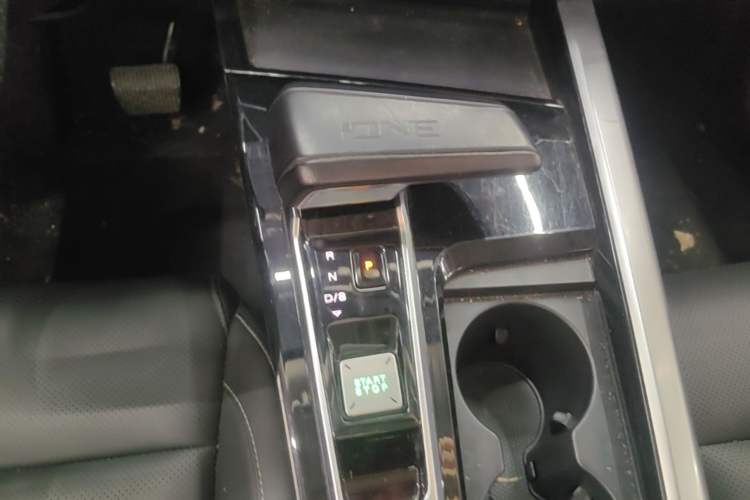 Used MG ONE 2023 1.5T Entry Version Gear Lever