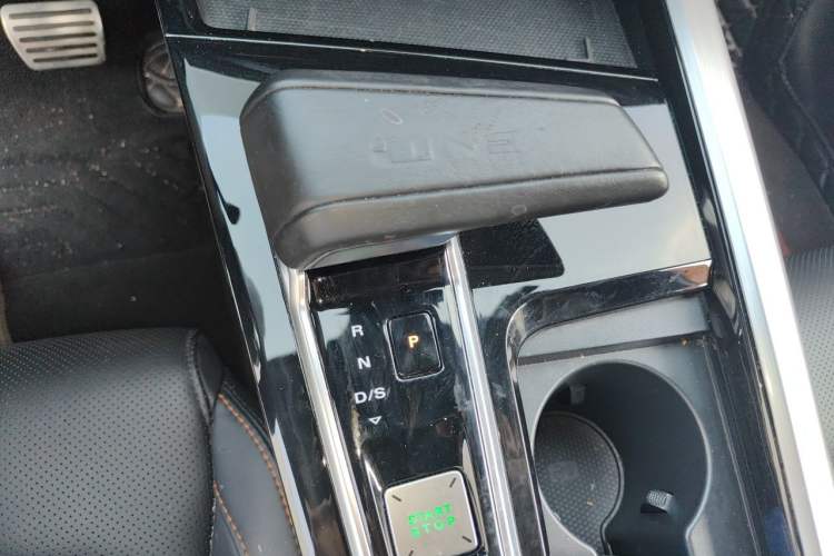 Used MG ONE 2023 1.5T Standard Edition Gear Lever