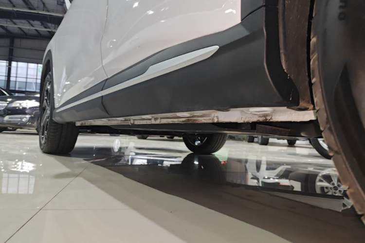 Used MG ONE 2023 1.5T Elegant Edition Left Side Sill