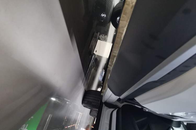 Used MG ONE 2023 1.5T Entry Version Right Side Sill