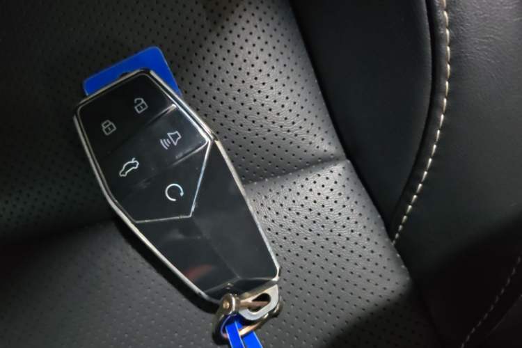 Used MG ONE 2023 1.5T Entry Version Vehicle Key