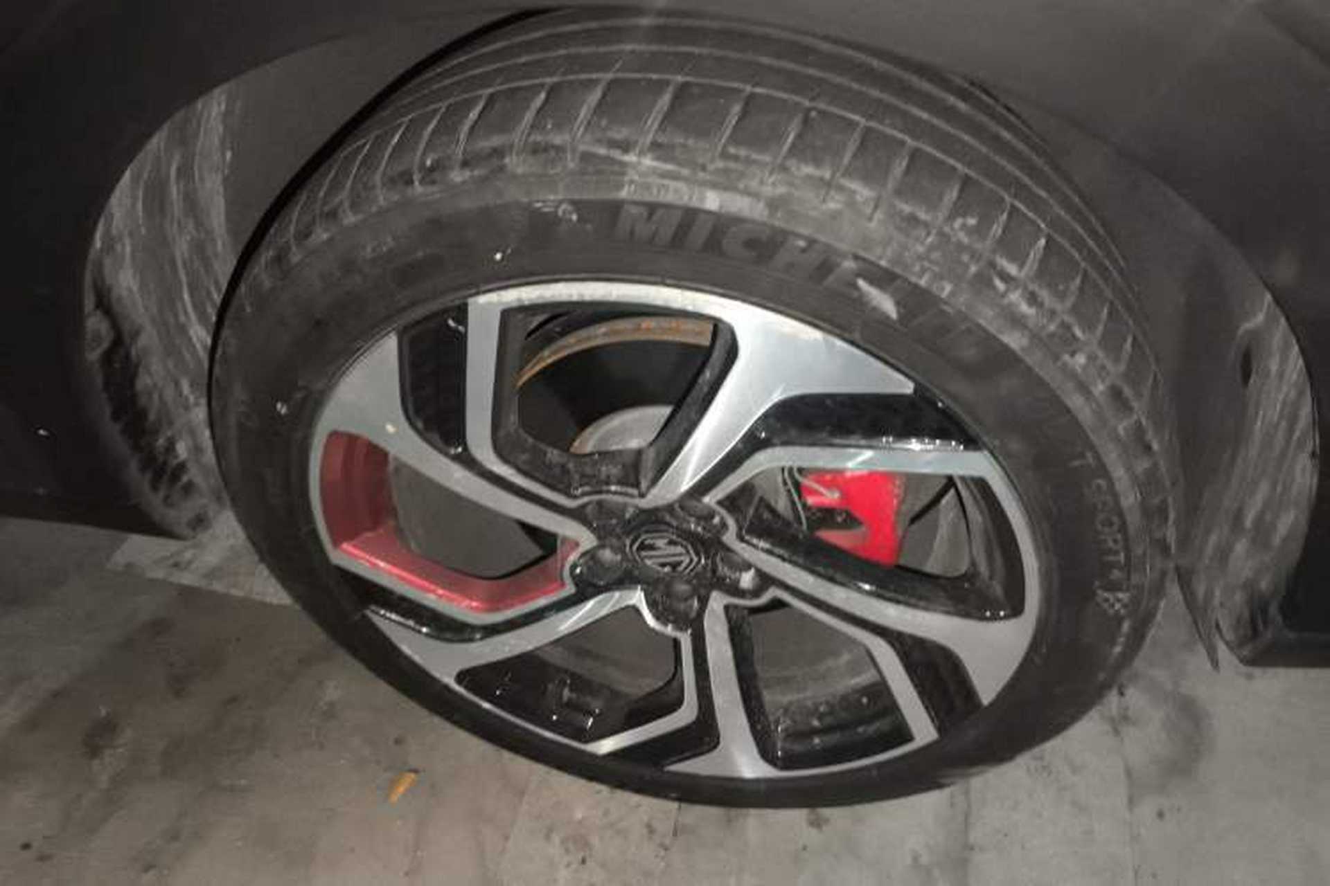 Used MG Pilot 2021 400TGI Automatic Two-Wheel Drive Trophy Flagship Edition Right Front Wheel Hub