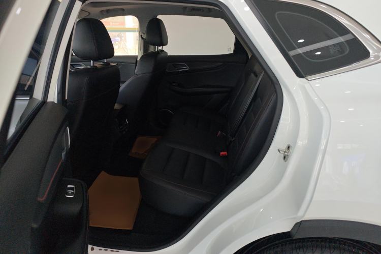Used MG Pilot 2021 300TGI Automatic Two-Wheel Drive Fuel-Efficient Luxury Edition Left Rear Seat